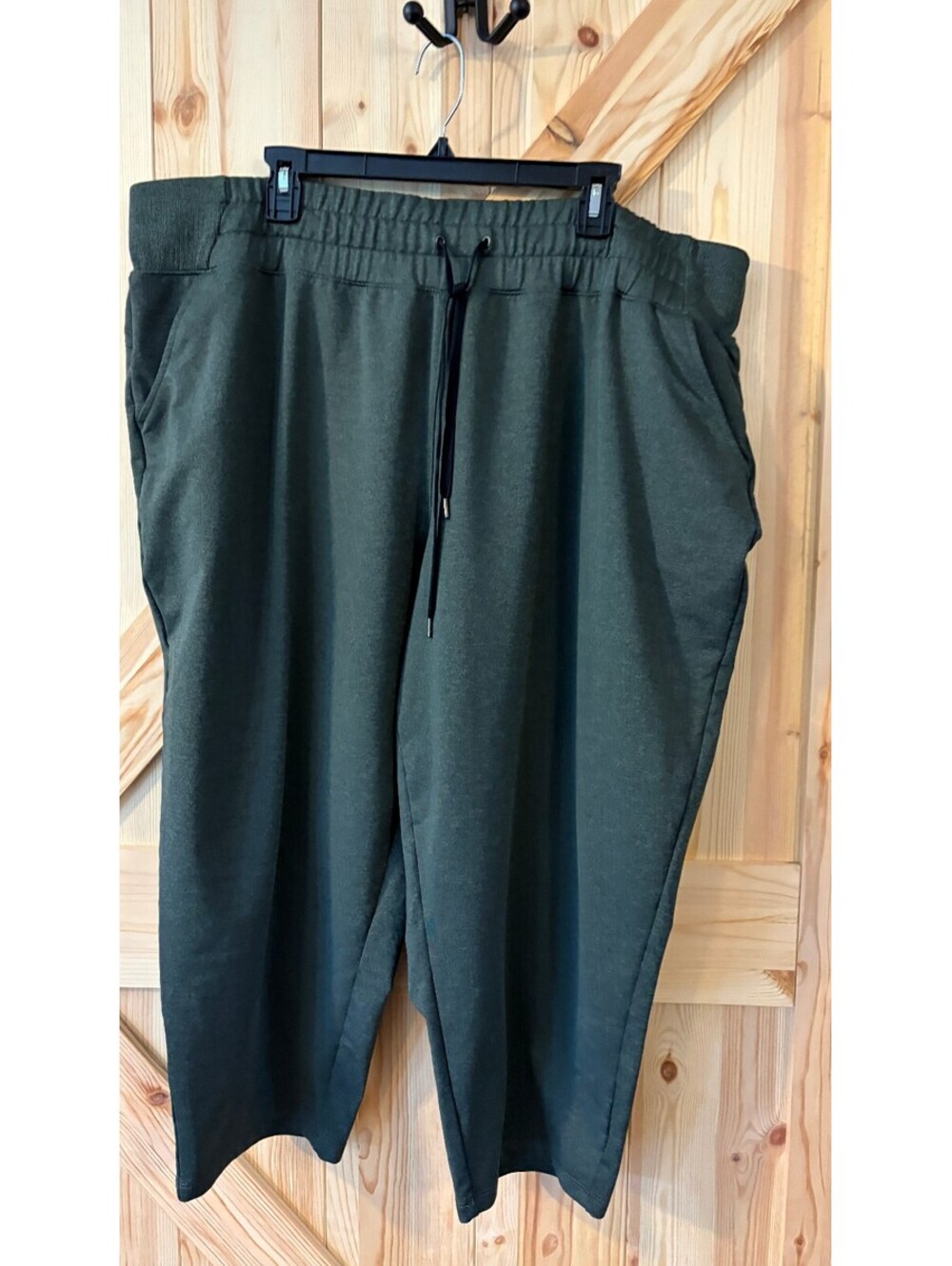 Tek Gear On-the-Go Gear Women's 2X Dark Green Sweat Crop Pants